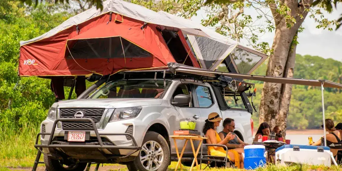 4x4 aménagé en campervan au Costa Rica, idéal pour les routes secondaires