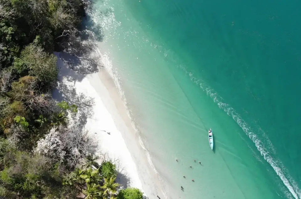 Plage turquoise de Bocas del Toro au Panama